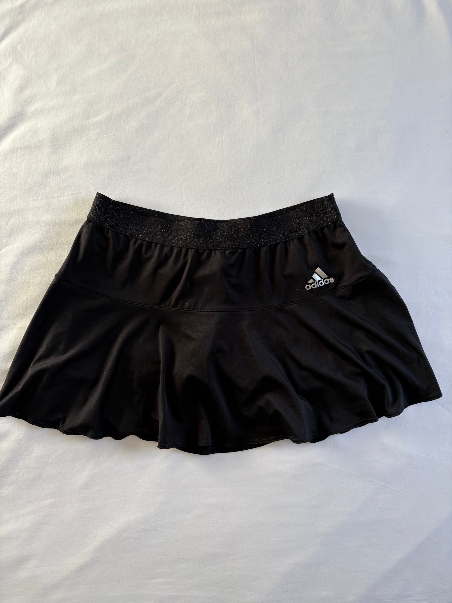 Adidas tennis skort | Size M/L