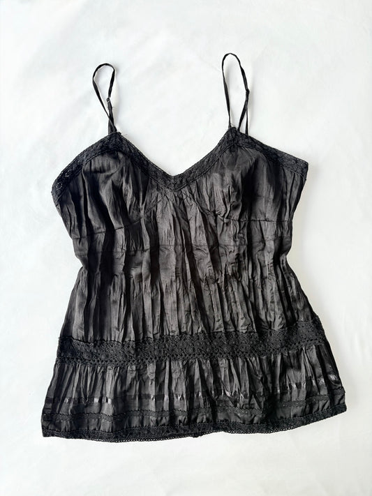 00’s Crochet black cami | Size XL