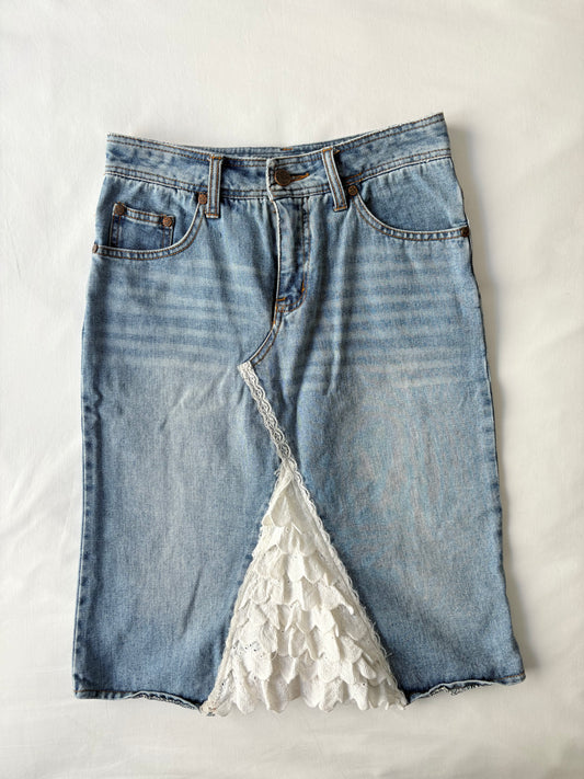 00’s Denim ruffle midi skirt | Size 10