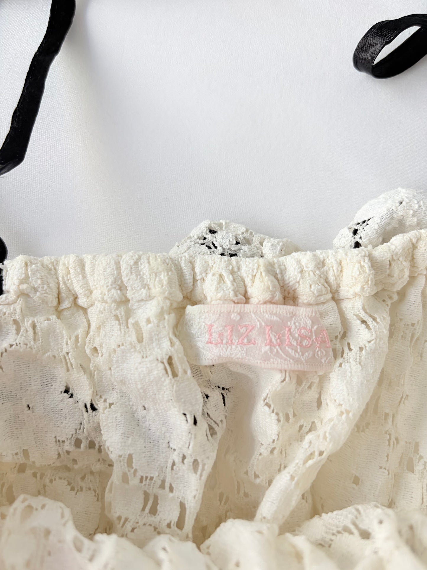 00’s Liz Lisa off the shoulder top | Size 8