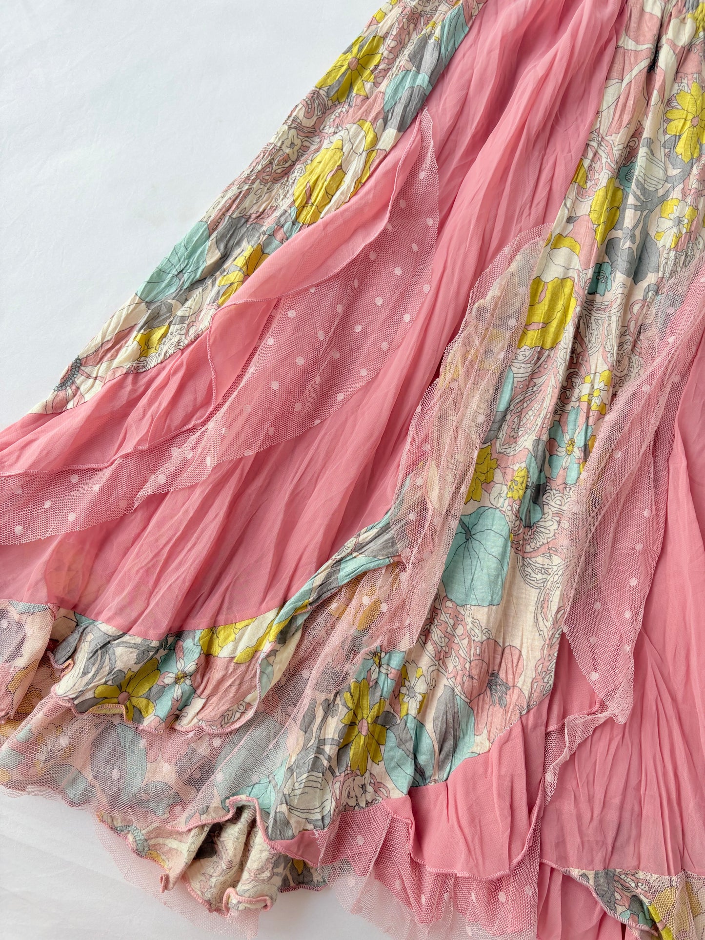 00’s Pink floral midi skirt | Size 6