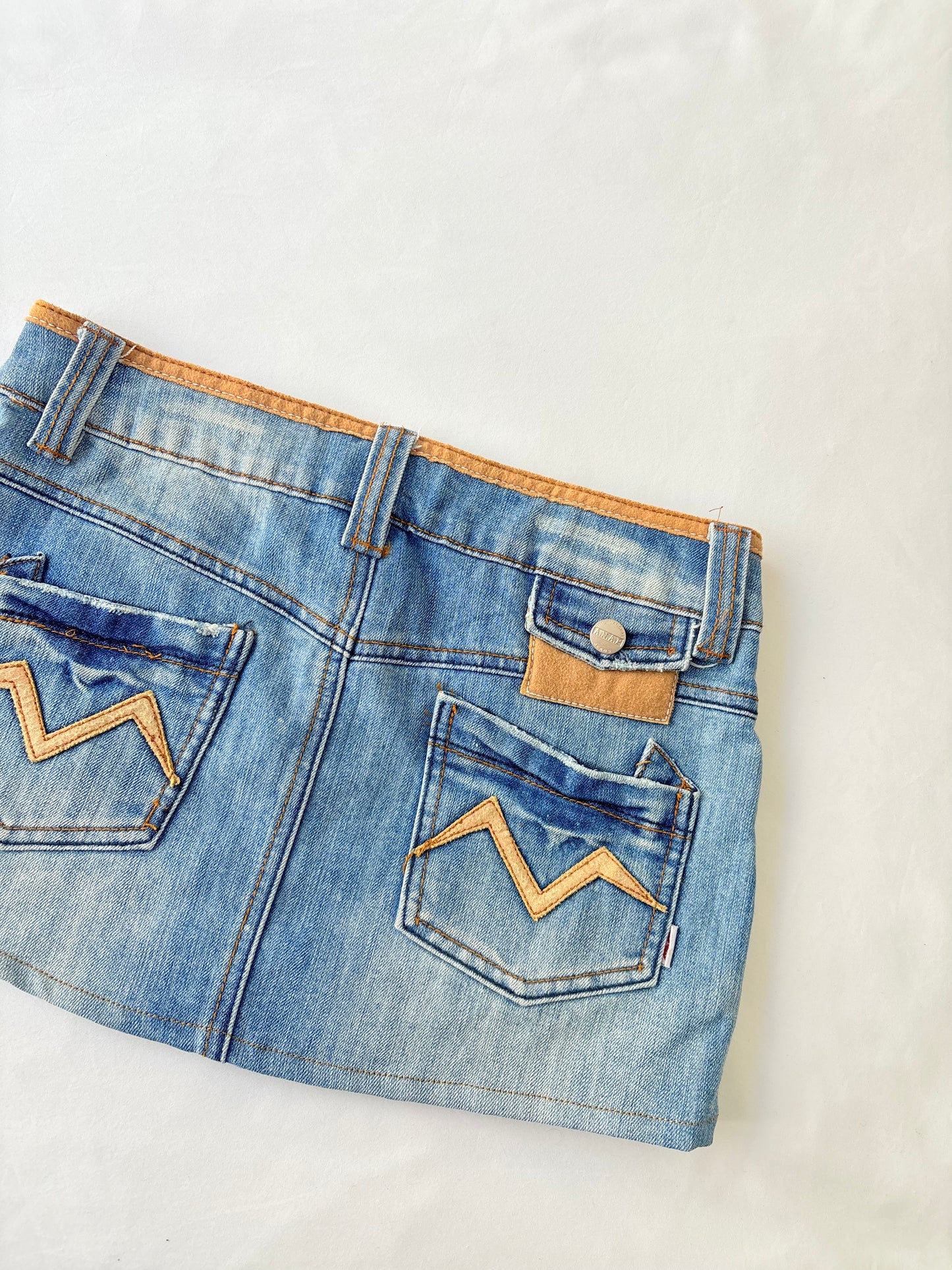 00’s Zig zag denim mini skirt | Size 8