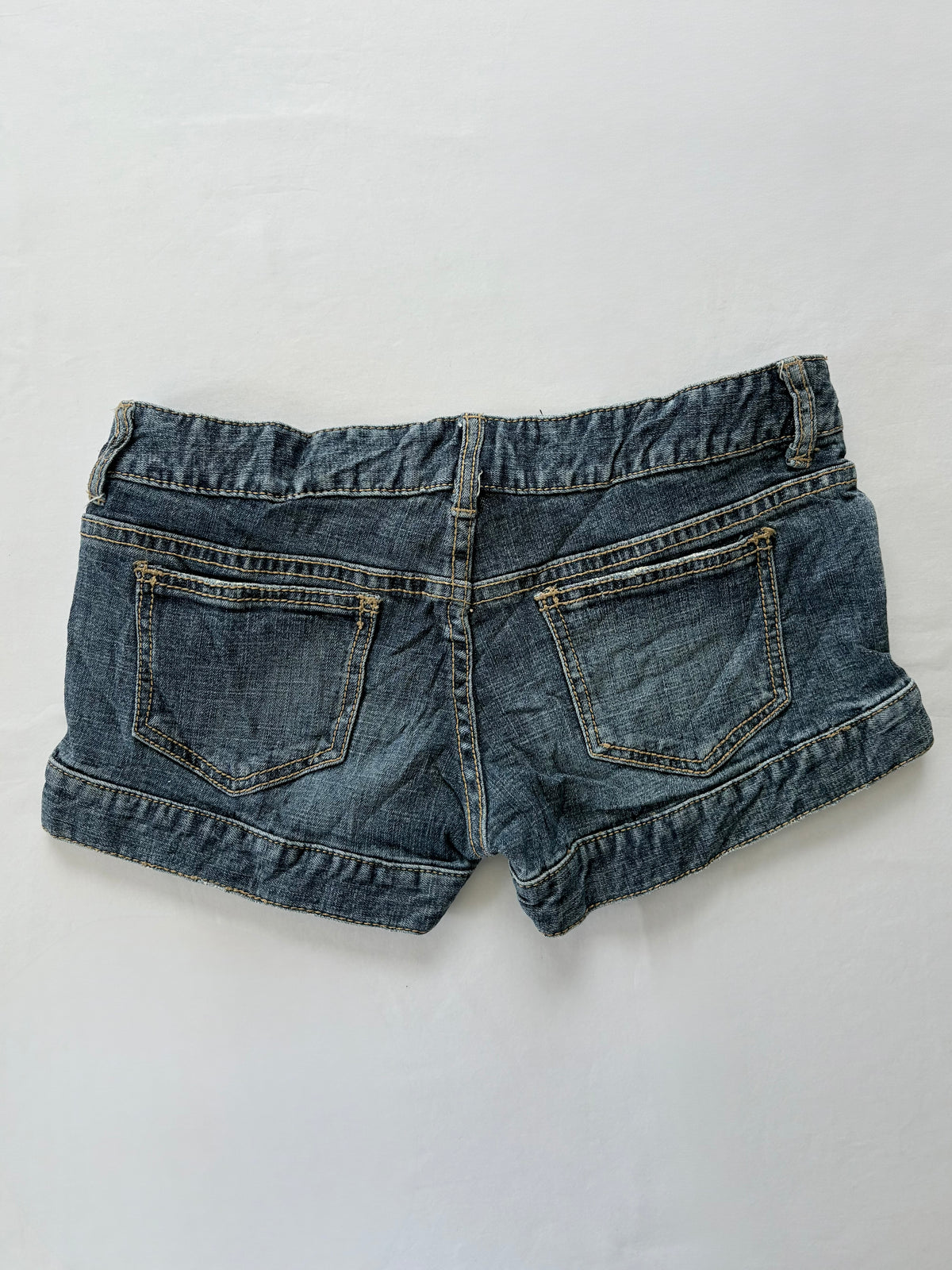 00’a Fazbee low rise denim shorts | Size 10