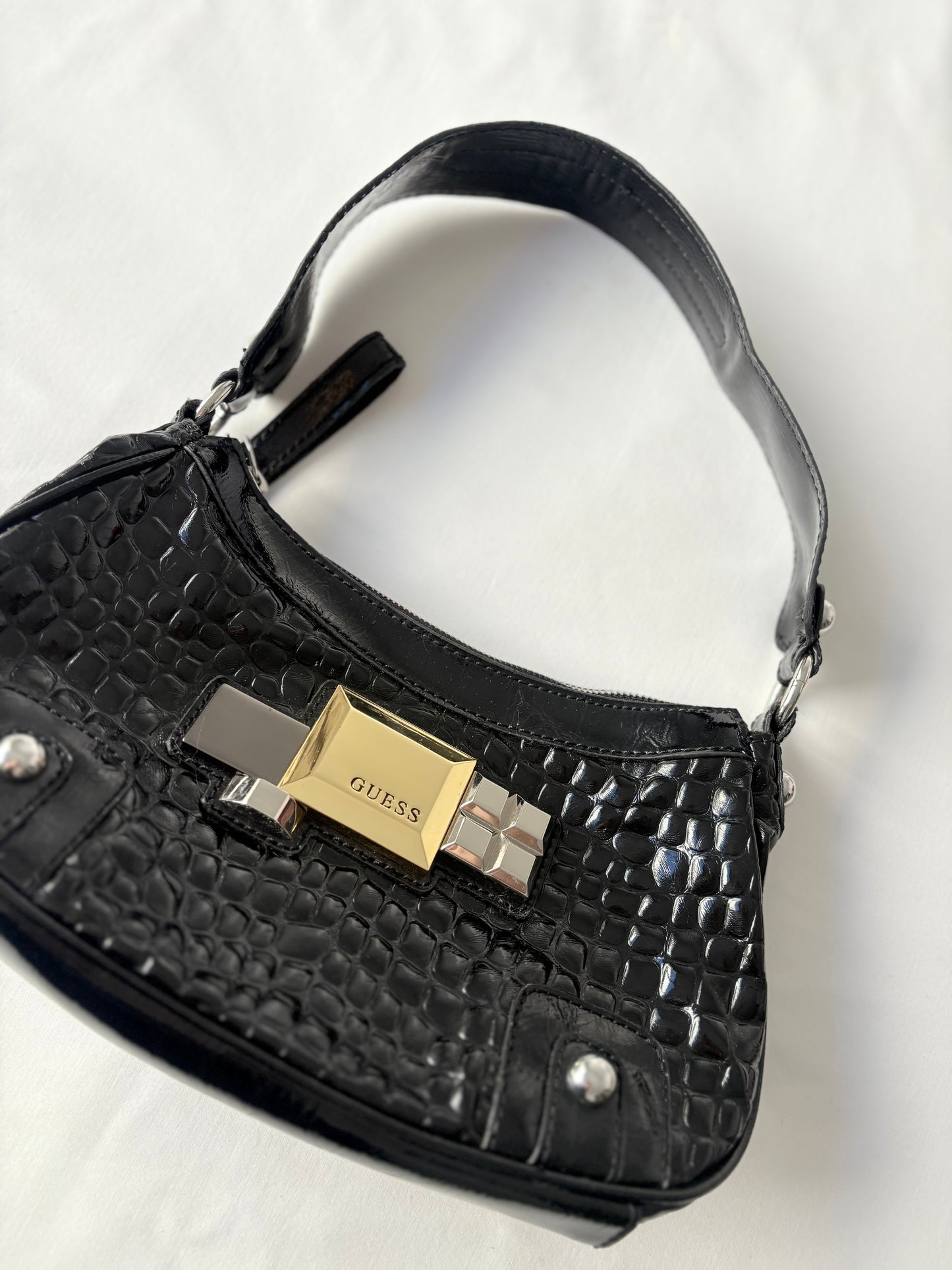 00’s Guess glossy croc shoulder bag