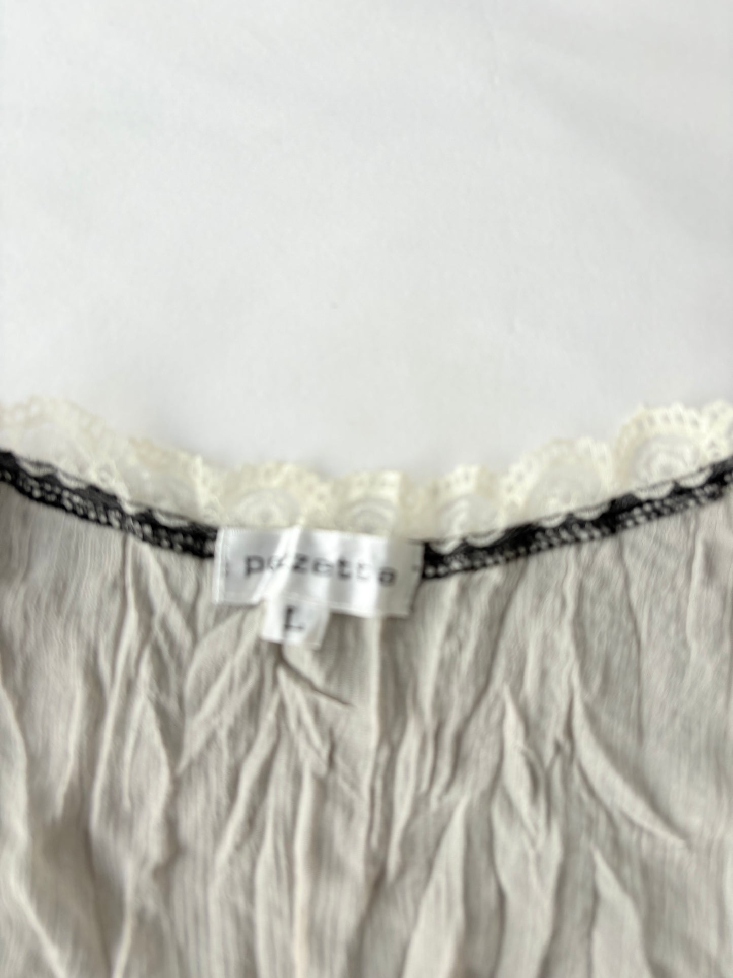 00’s Pozzetta lace trim cami | Size 12