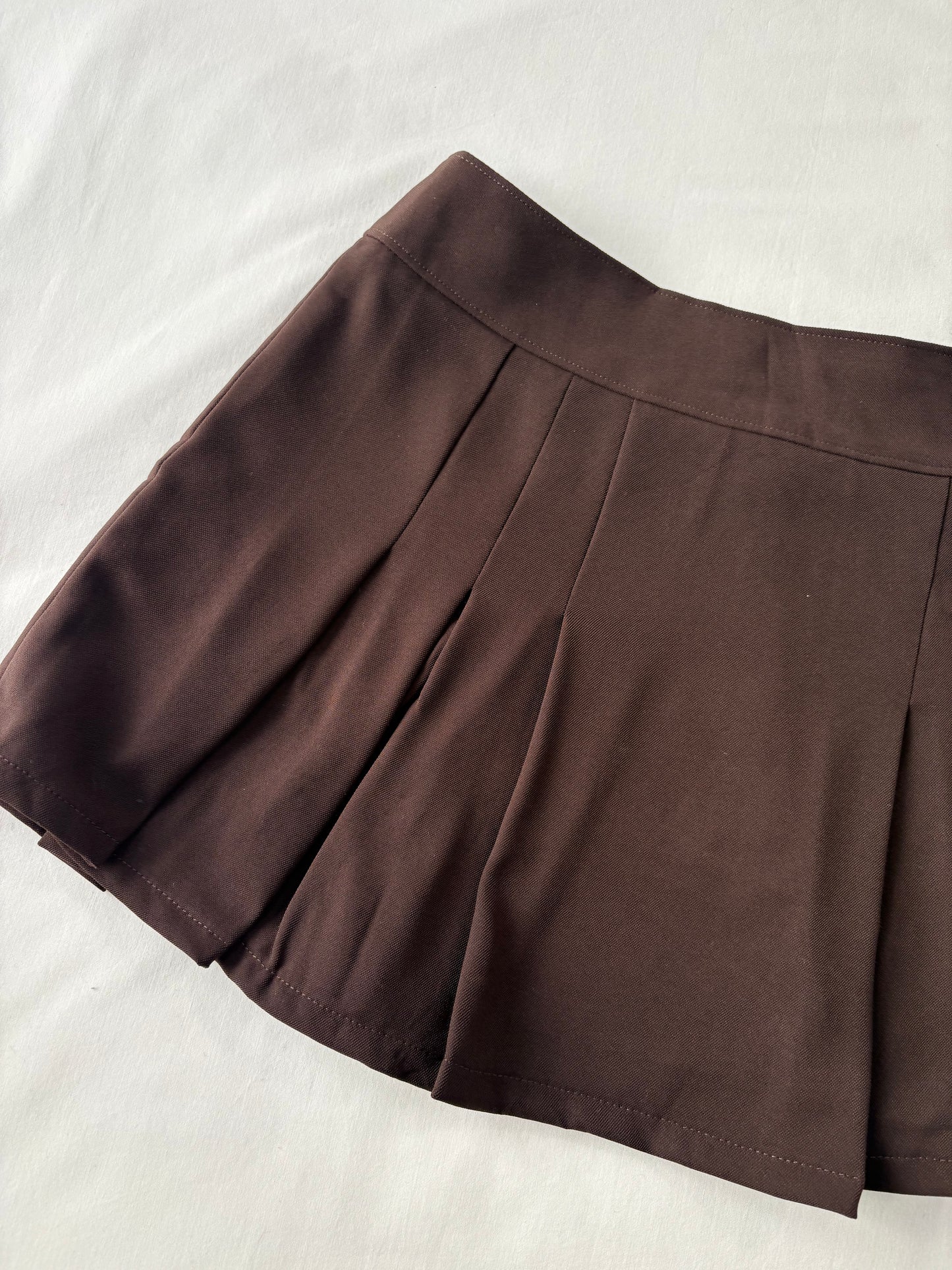 00’s Chocolate brown pleated skirt | Size 8