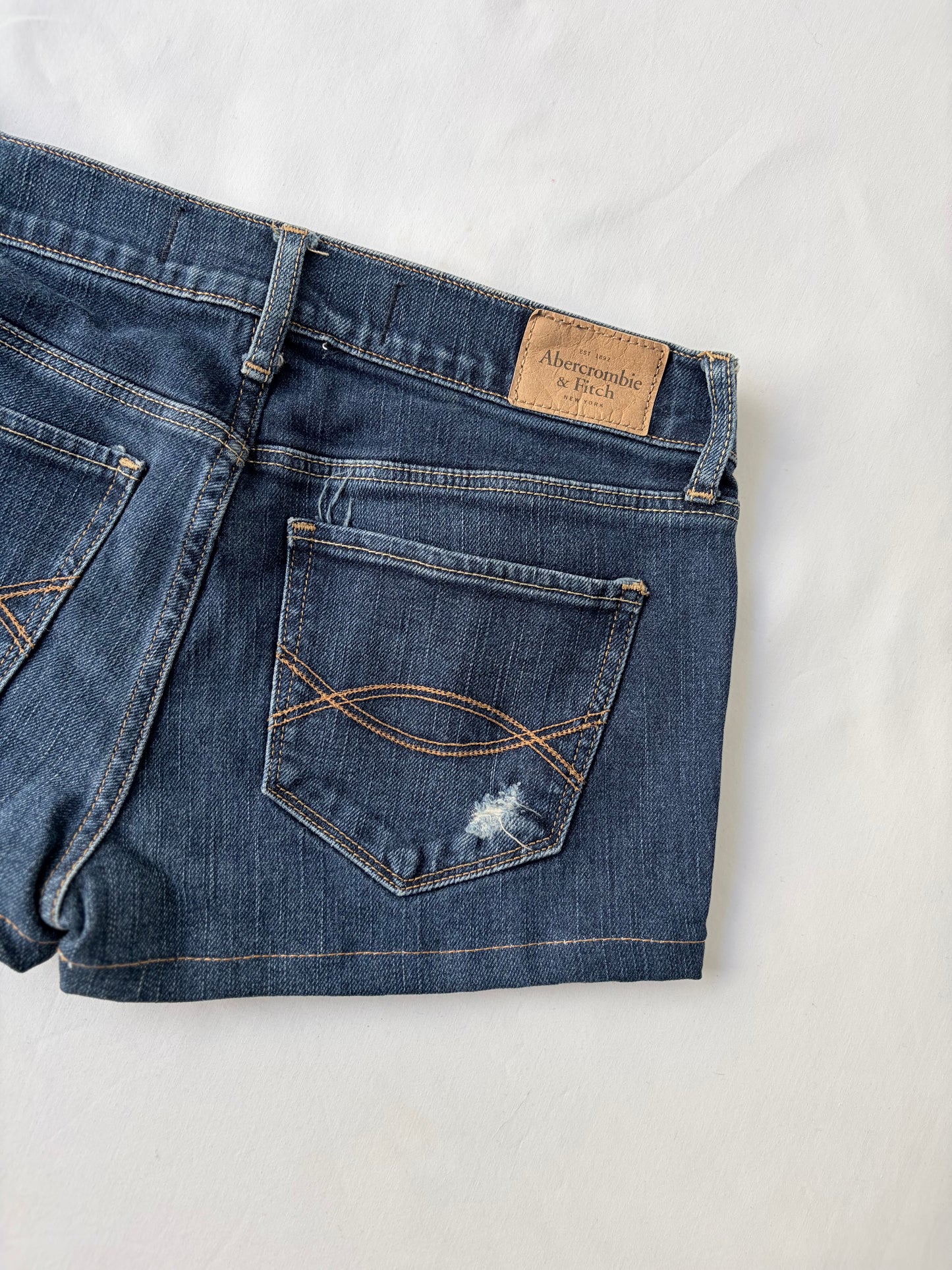 00’s Abercrombie and Fitch denim shorts | Size 8