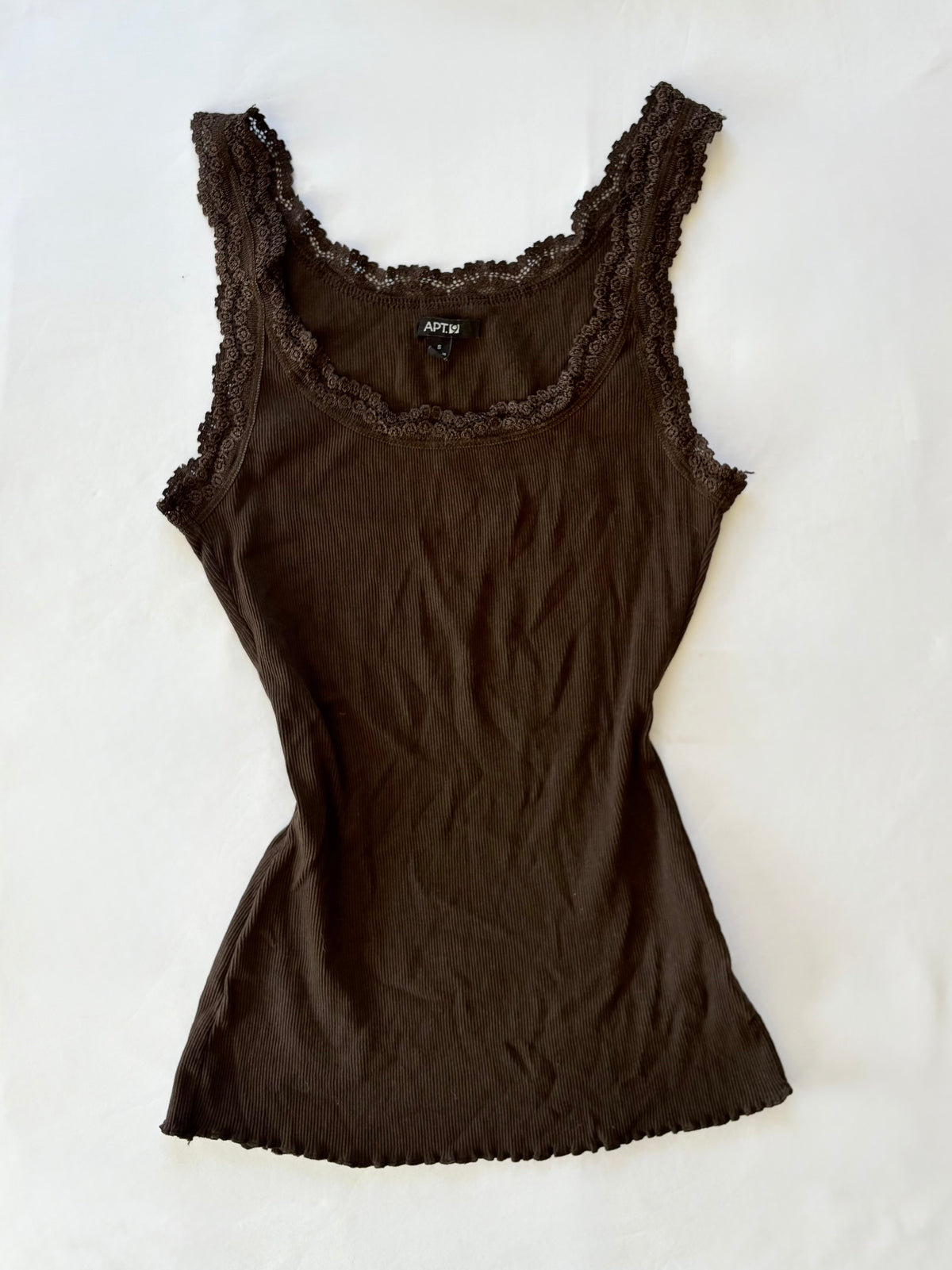 00’s Chocolate brown lace trim tank | Size 10-12