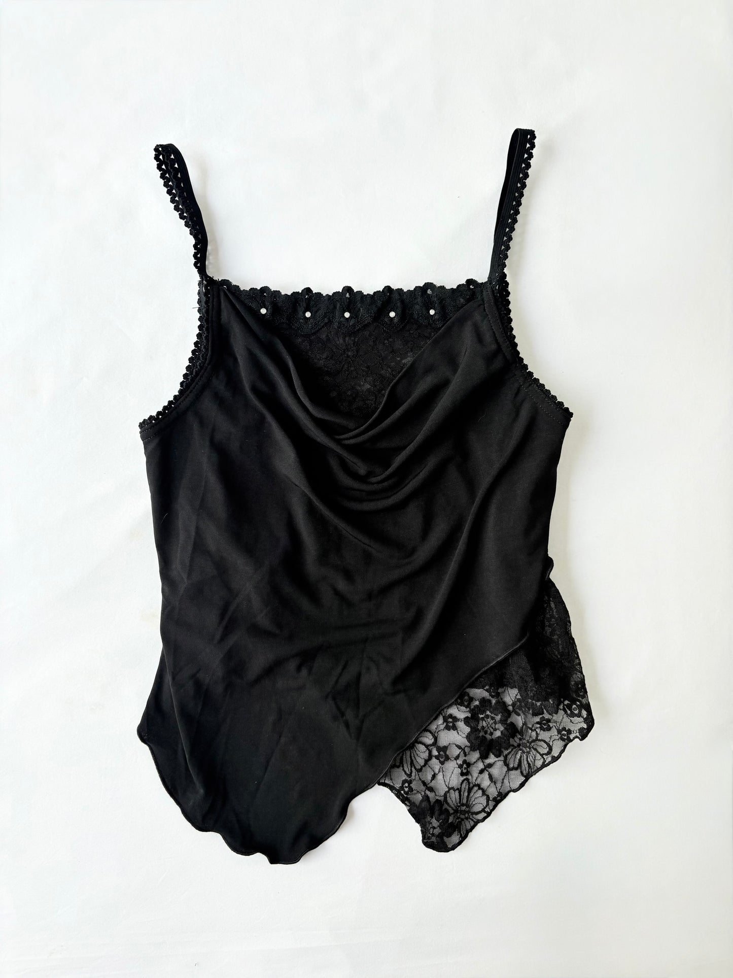 00’s Lace asymmetrical cami | Size 6