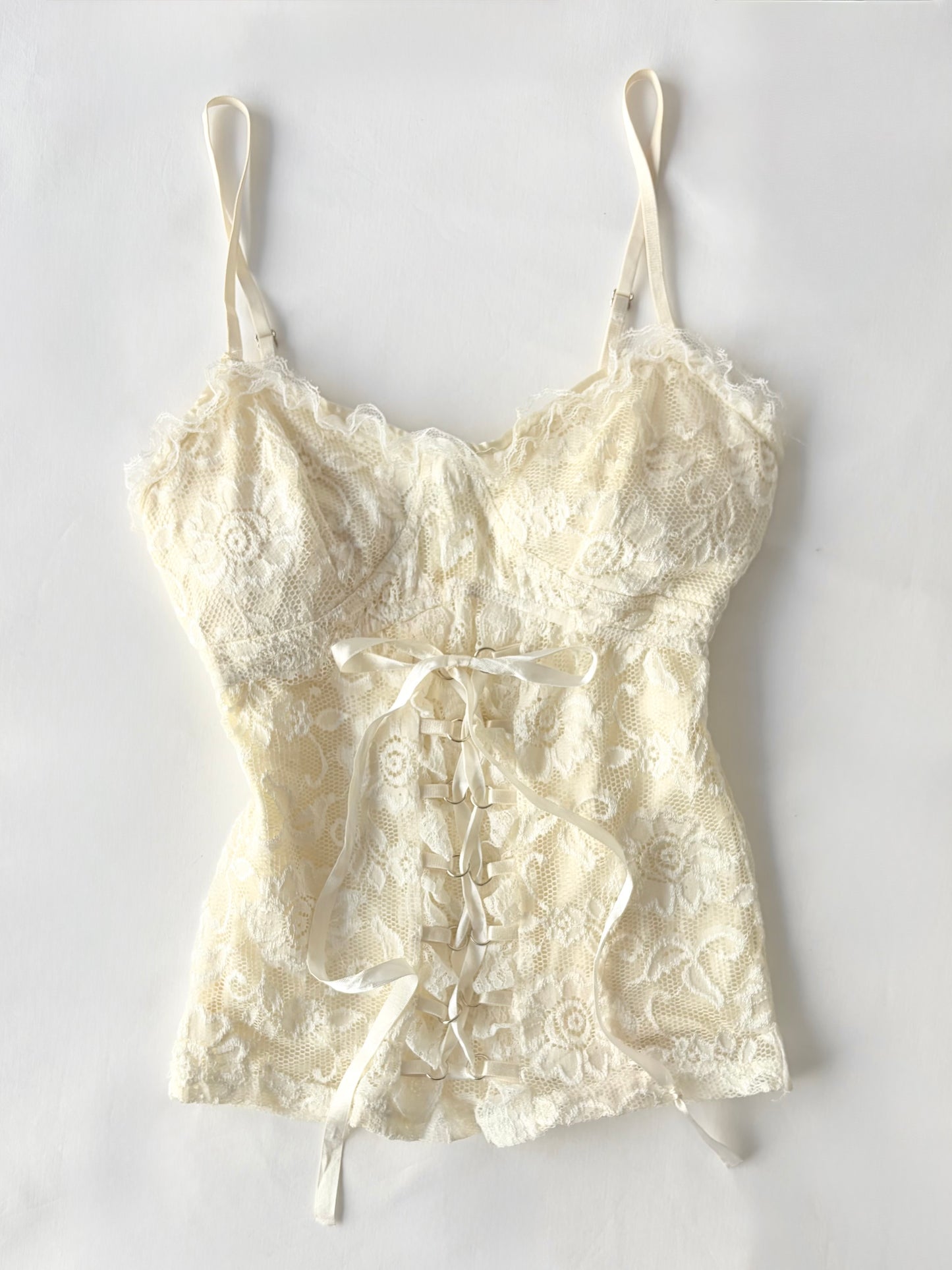 00’s Cream lace front top | Size 8