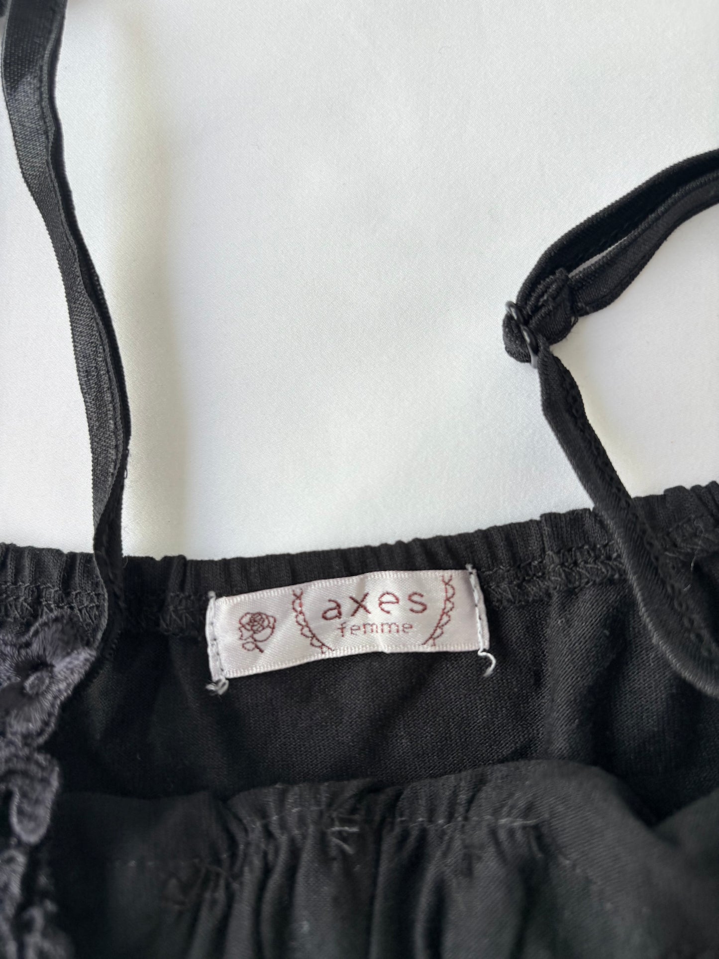 00’s Axes black cami | Size 10