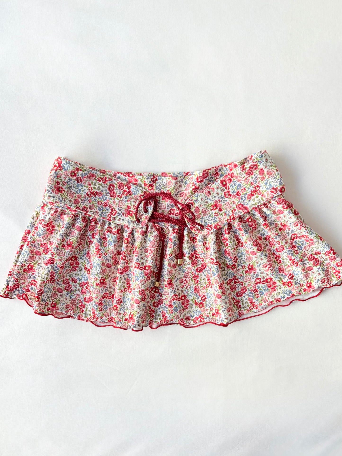 00’s Japanese floral mini skirt | Size 6-8