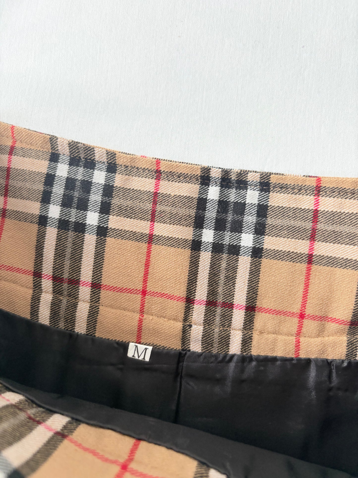 00’s Tan plaid pleated mini skirt | Size 8