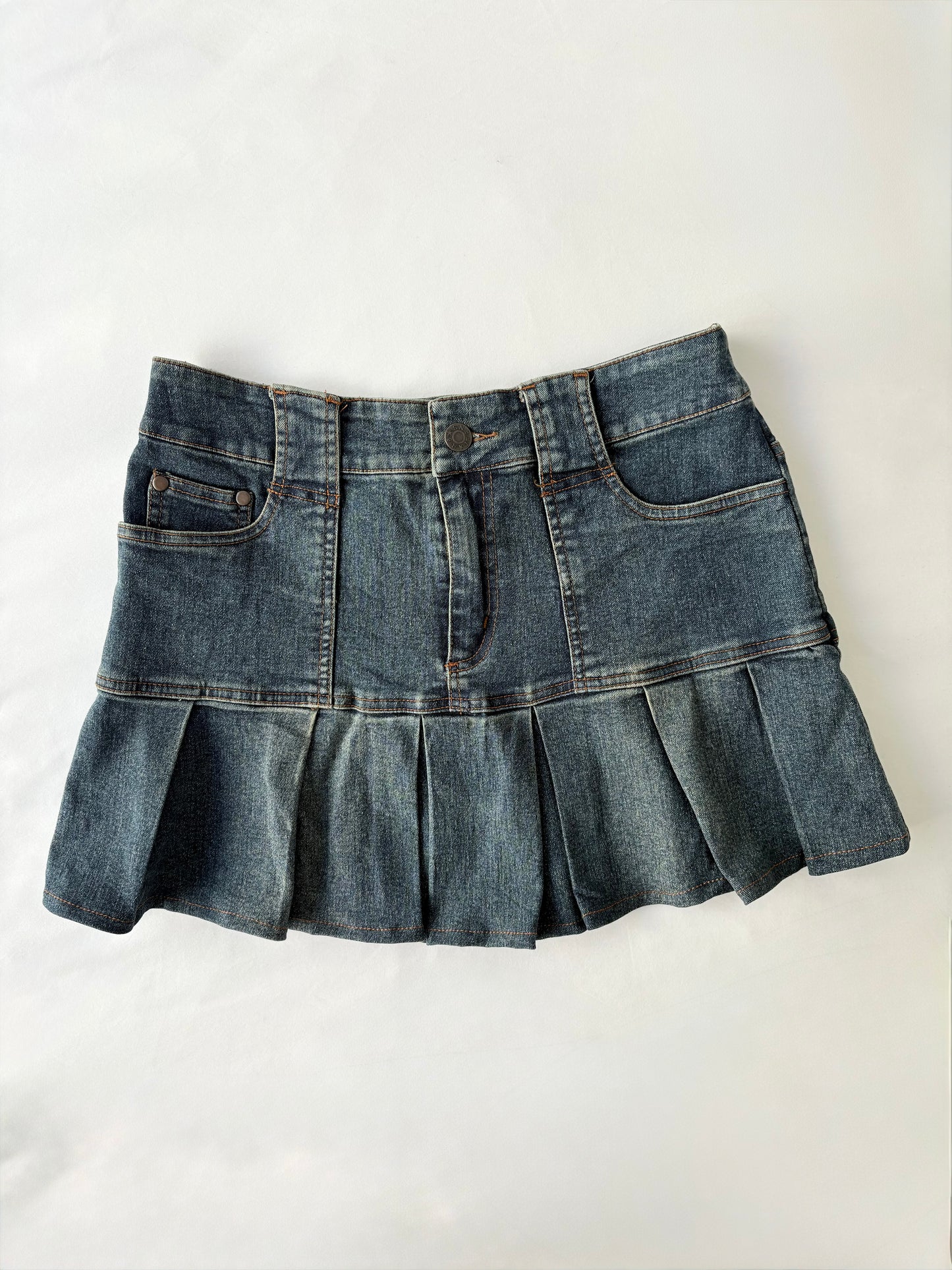 00’s Nagano pleated denim skirt | Size 10