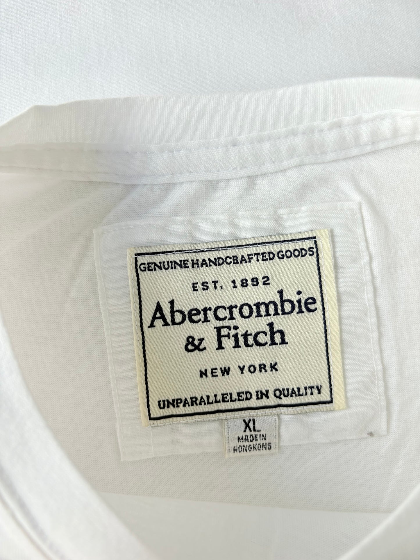 00’s Abercrombie and fitch contrast stitch tee | Size Large