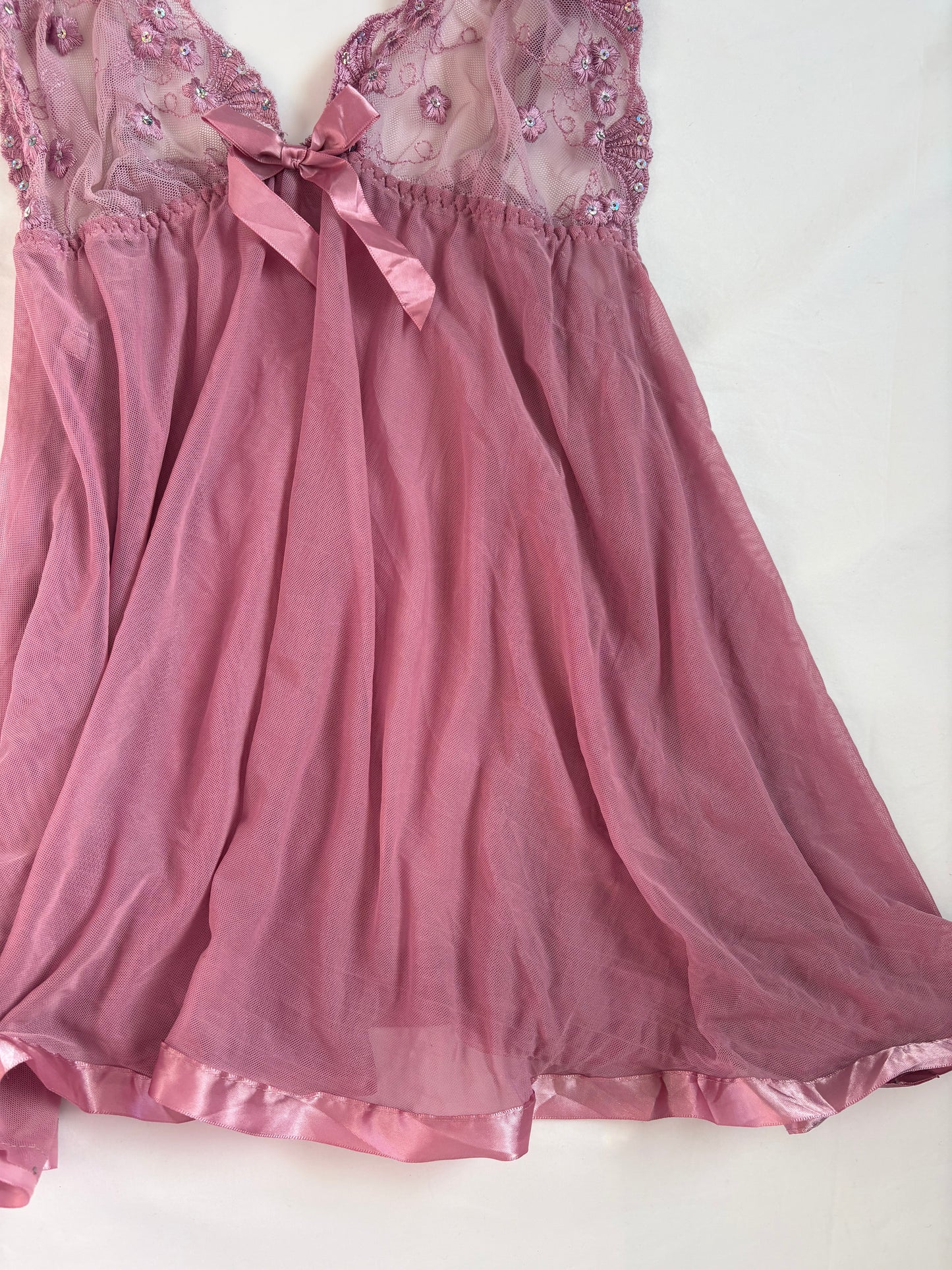 00’s Pink embroidered babydoll top | Size 16-18