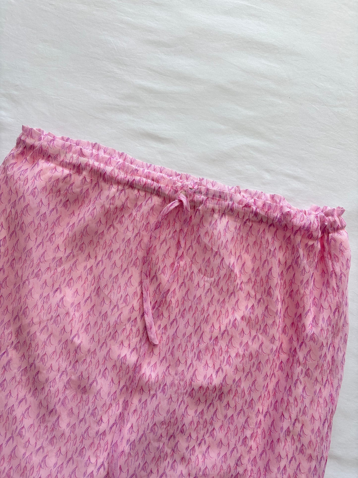 90’s Pink midi skirt | Size 8-10