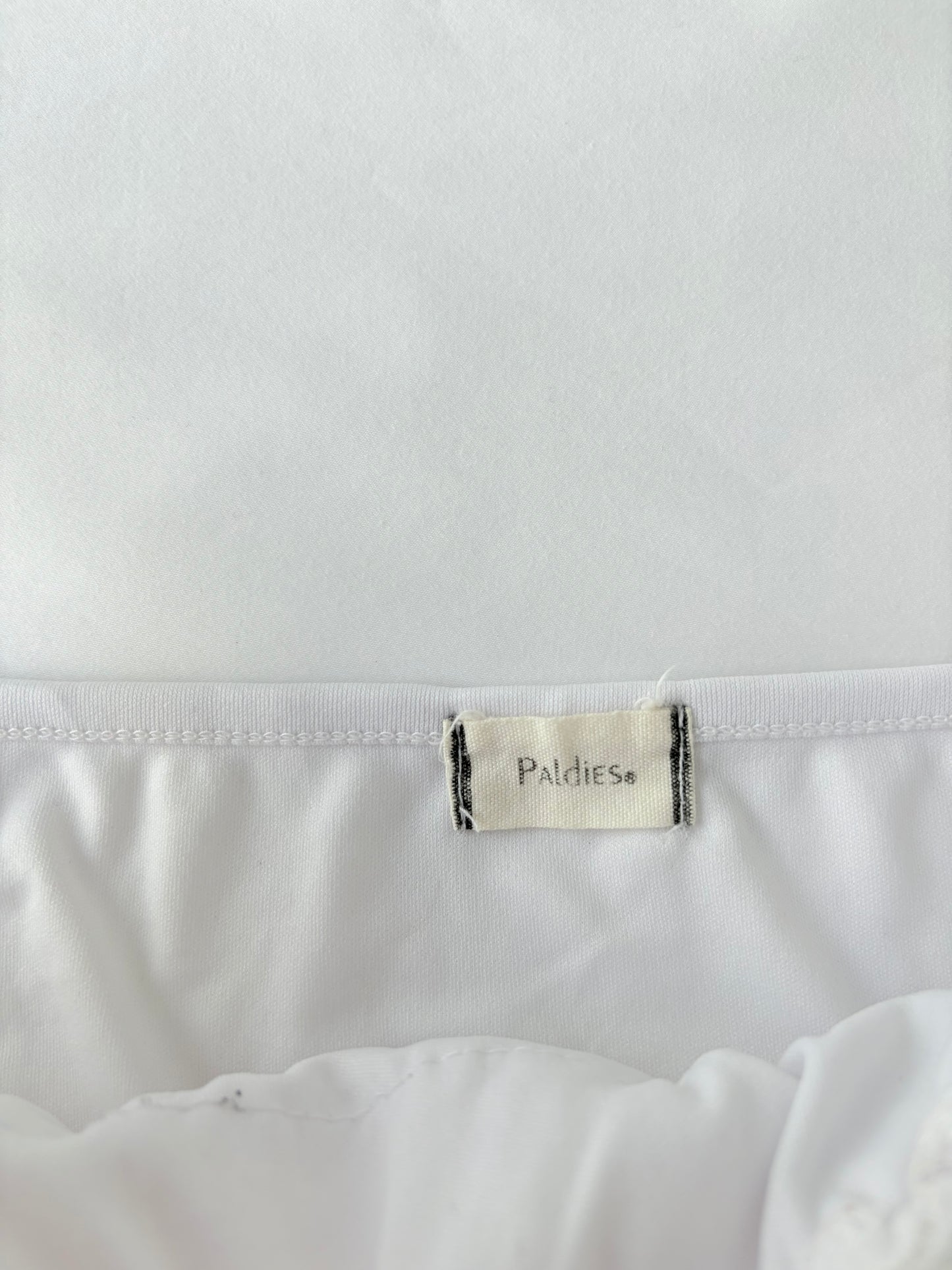 00’s White lace ruffle cami | Size 10