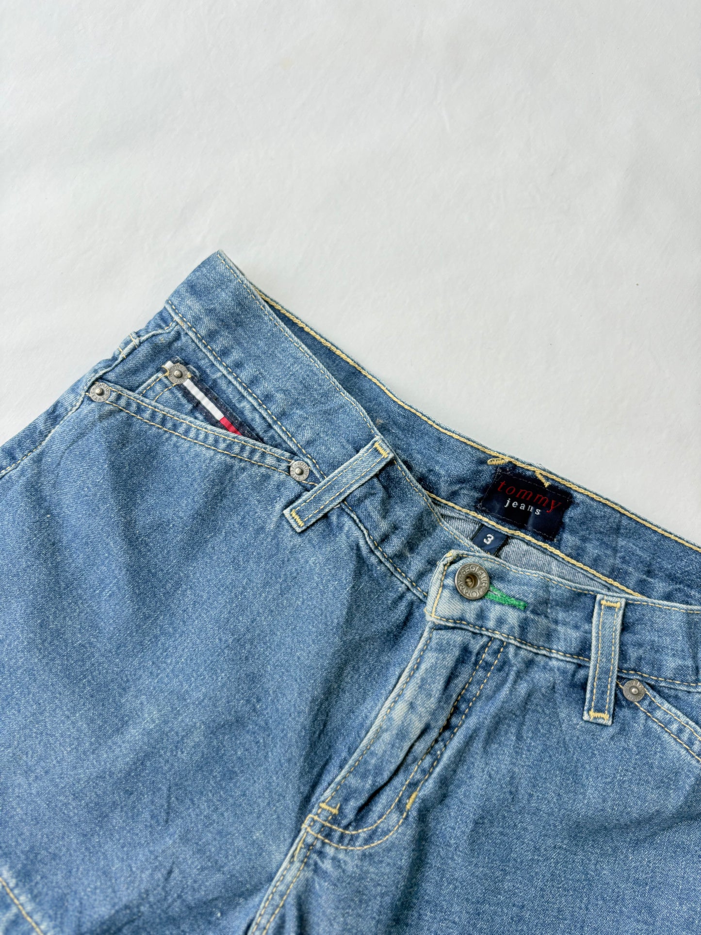 00’s Tommy Jeans denim shorts | Size 10