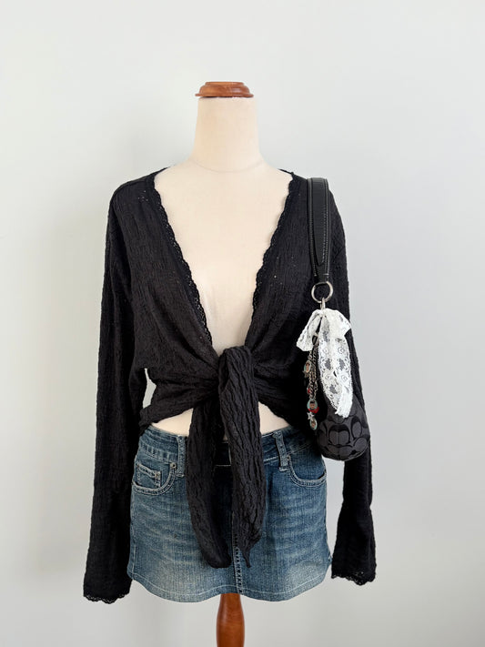 00’s Concept tie lace trim top | Size medium