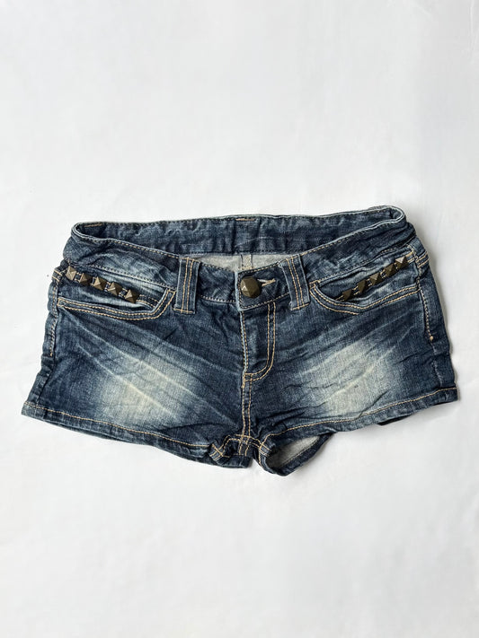 00’s Japanese studded low rise shorts | Size 8