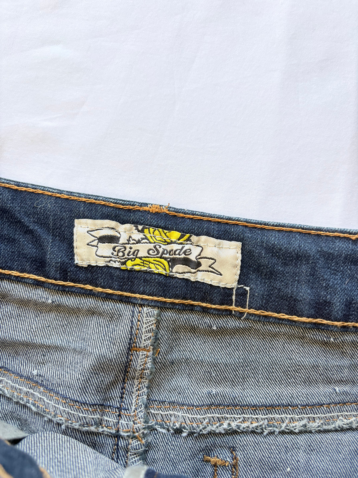 00’s Angel wings denim skirt | Size 10