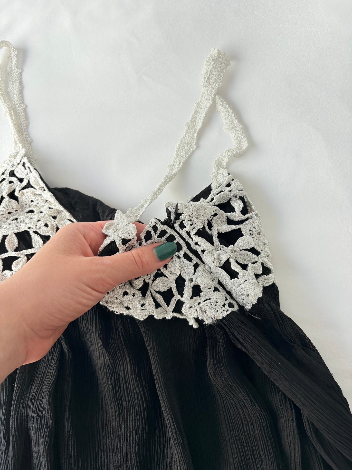 00’s Silk crochet Japanese cami | Size 10