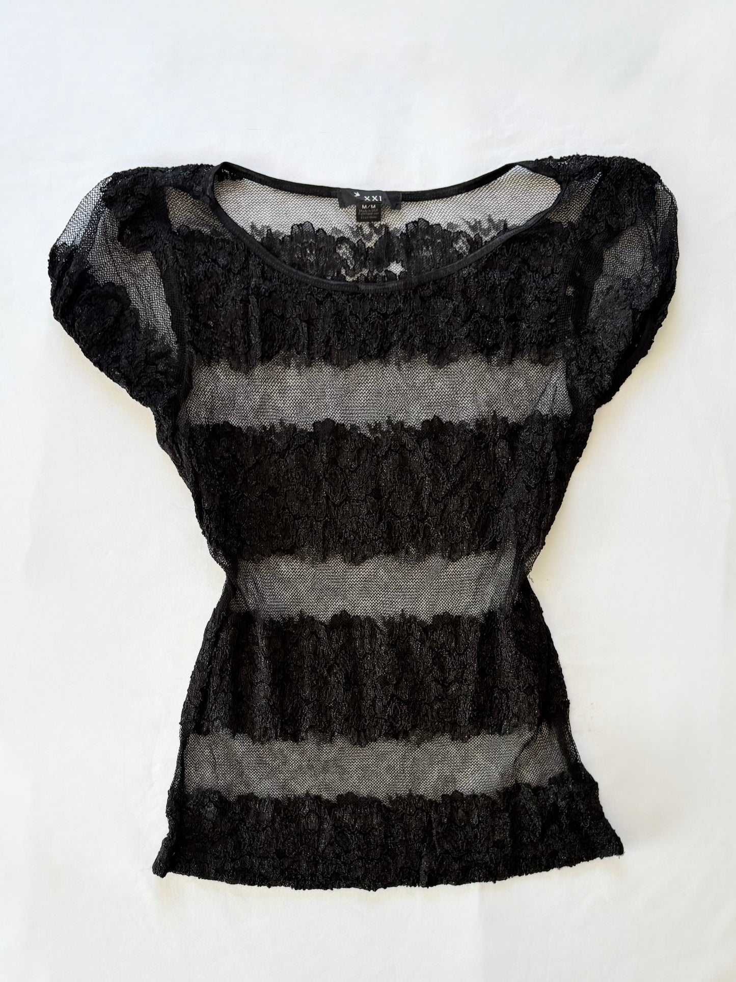 00’s Lace forever 21 tee | Size medium