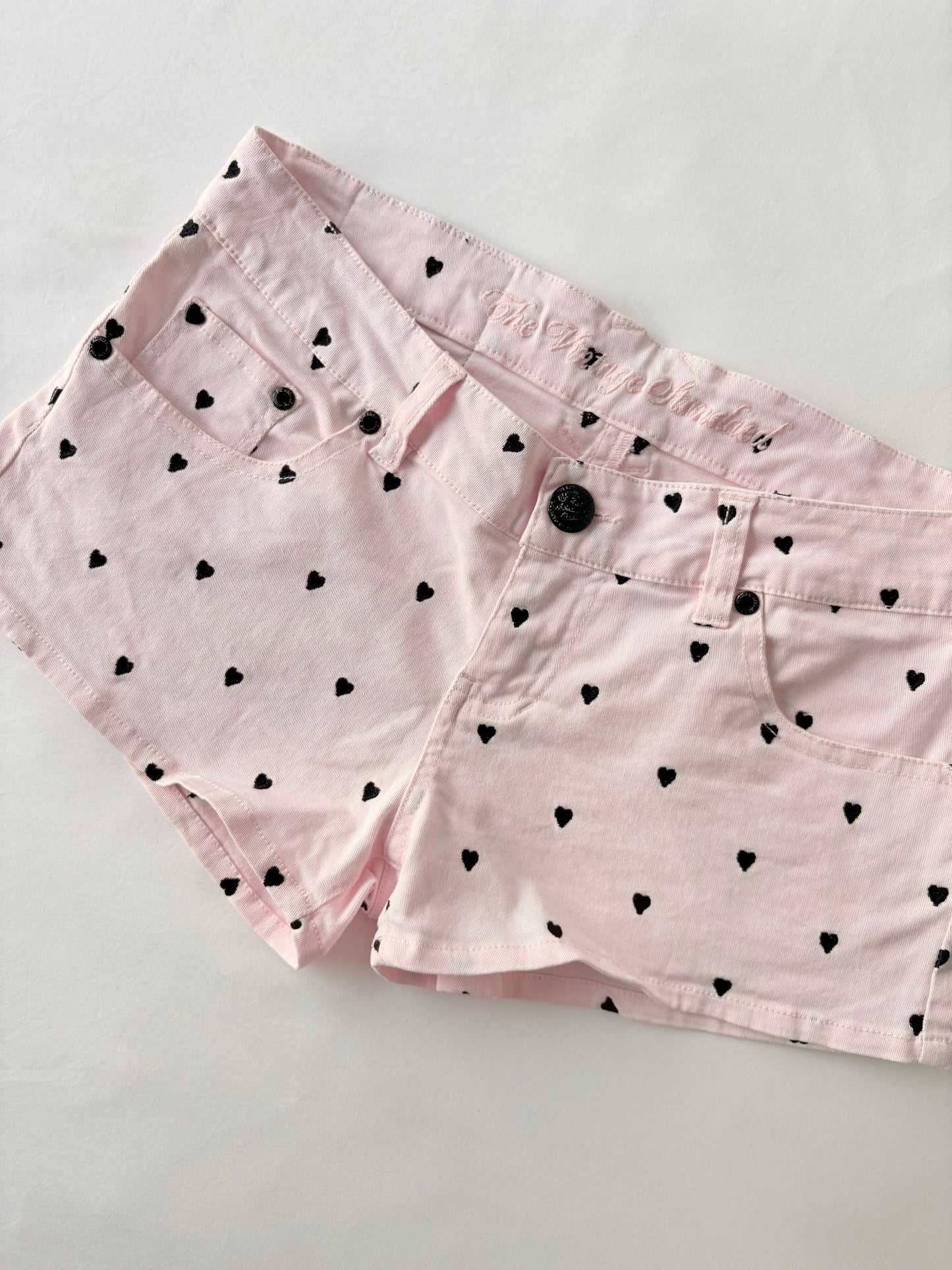 00’s Pink heart low rise shorts | Size 8