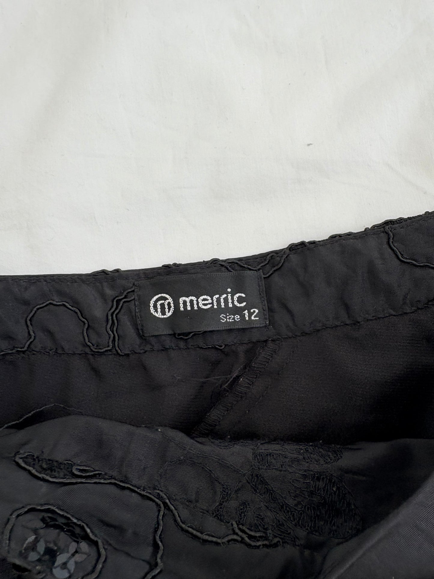 00’s Black sequin midi skirt | Size 12