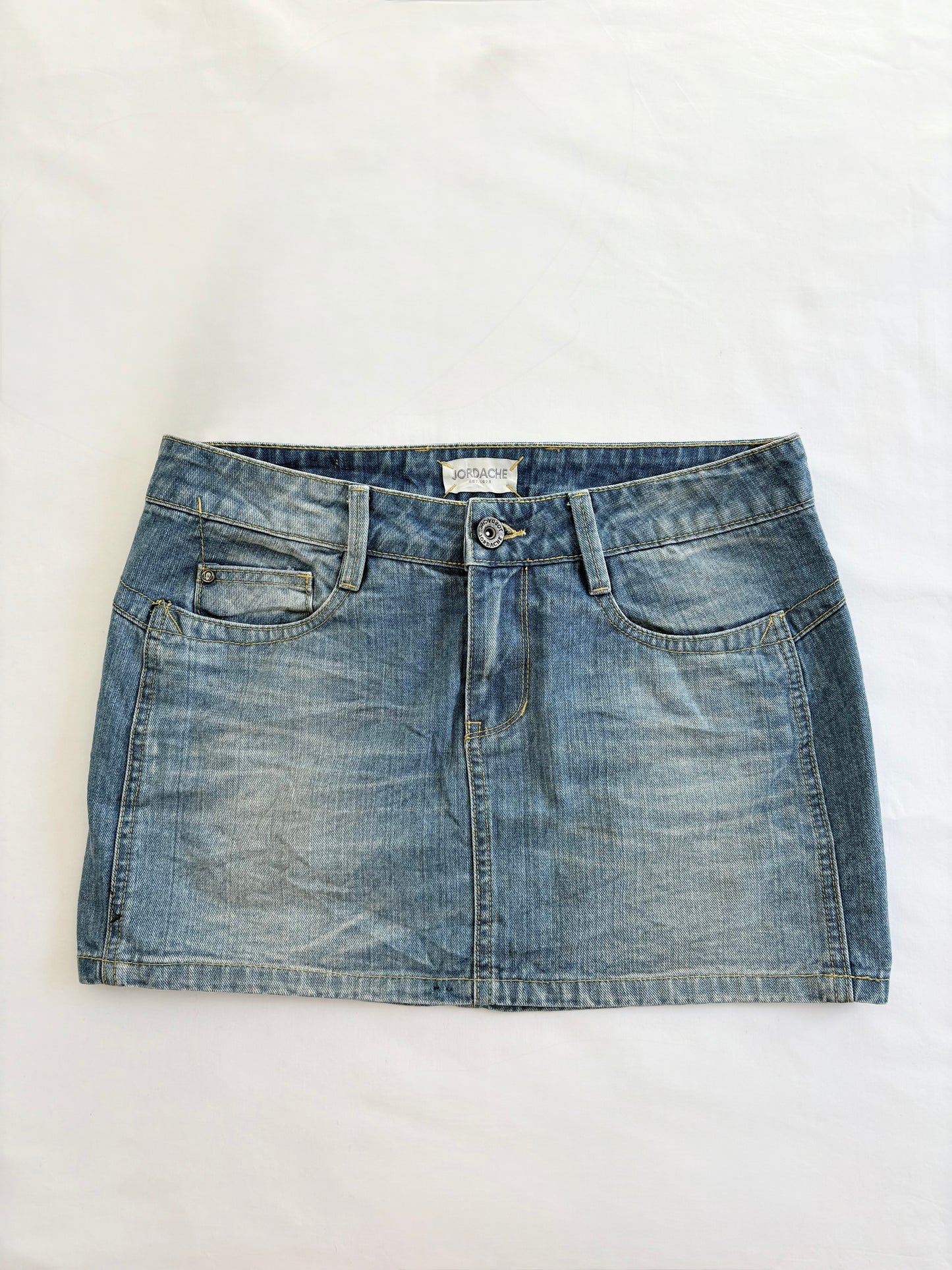 00’s Jordache denim mini skirt | Size 12