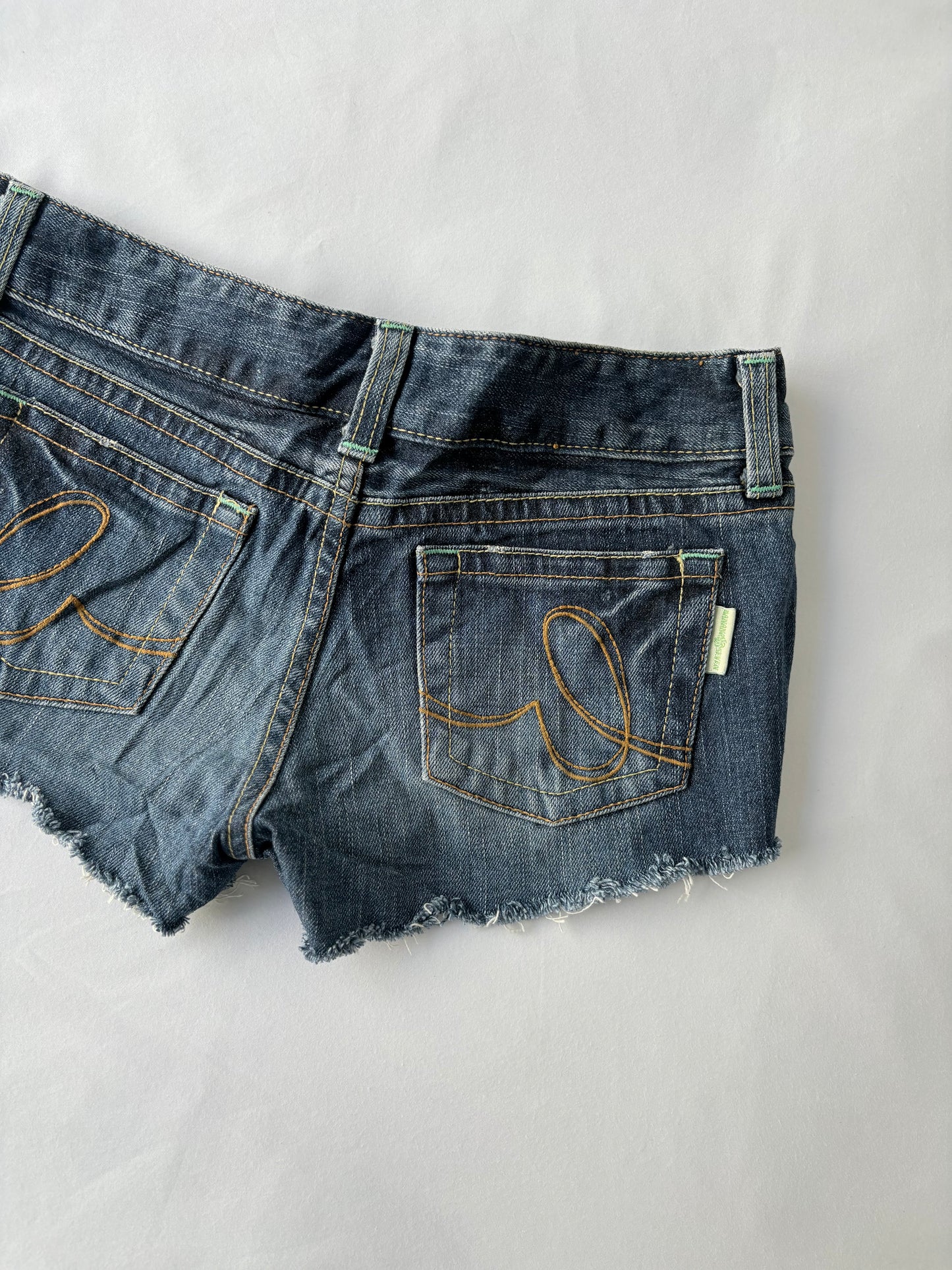 00’s Banana Seven low rise shorts | Size 8