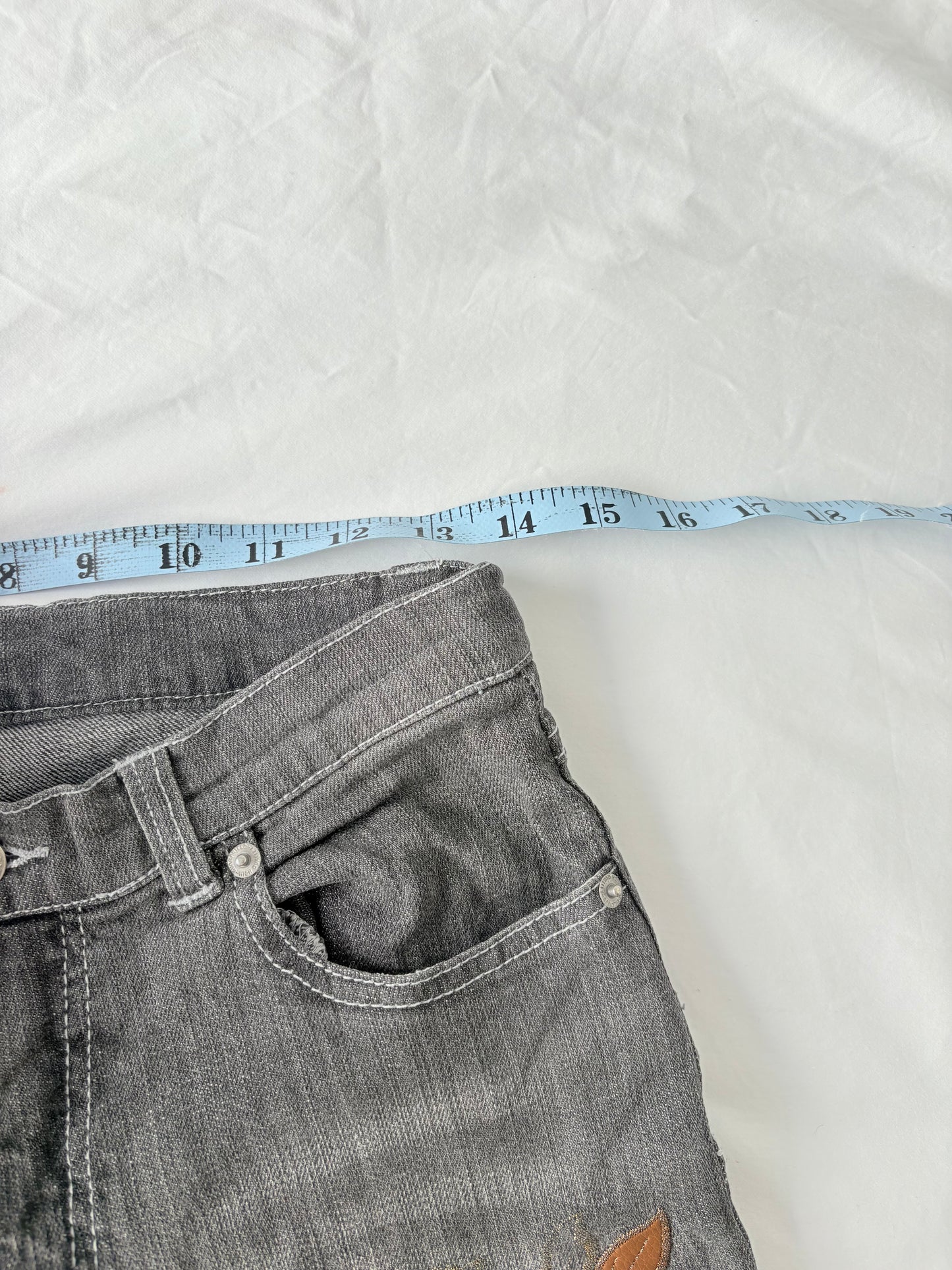 00’s Bootcut butterfly embroidered jeans | Size 8