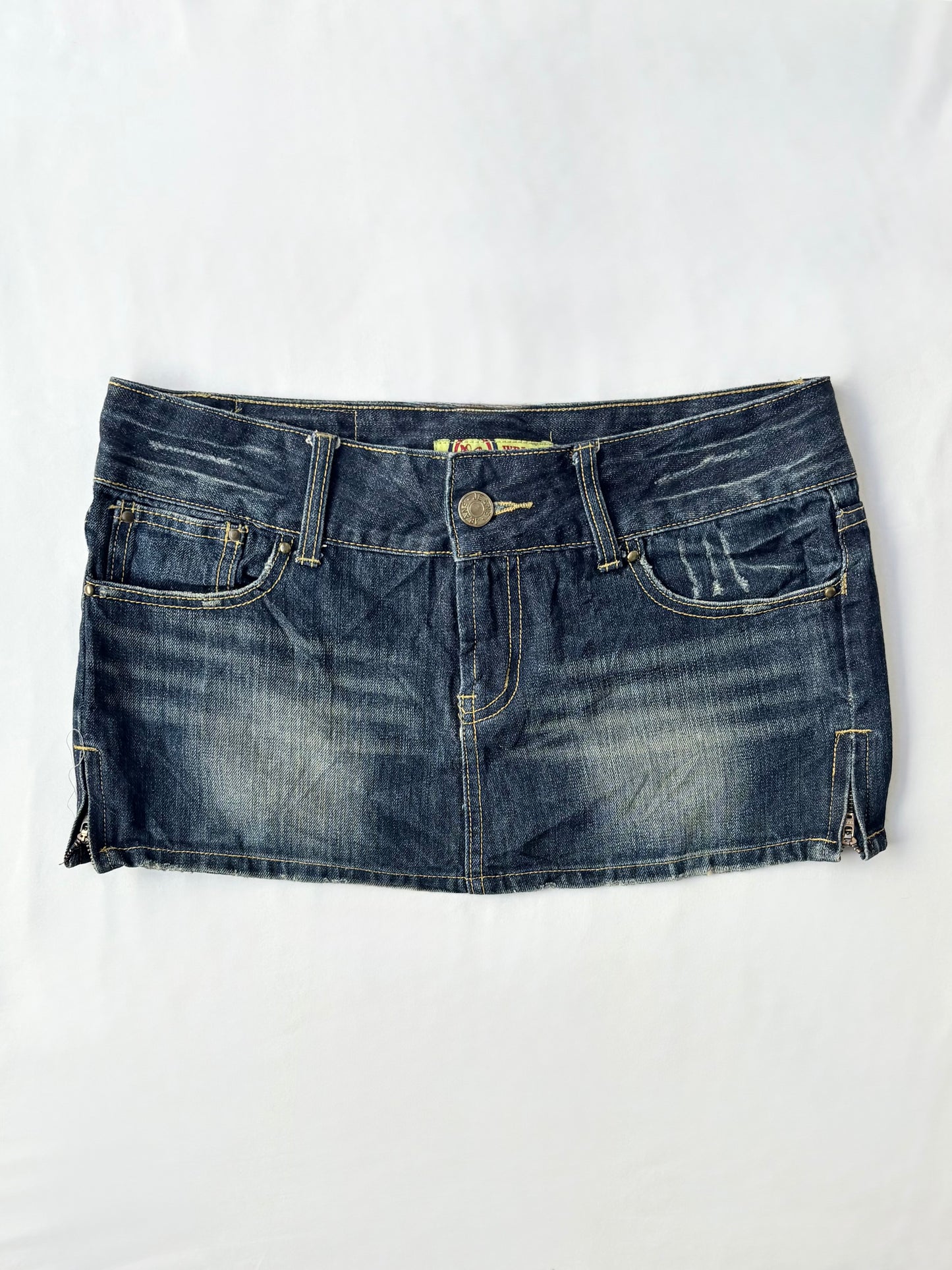 00’s WBL dark denim skirt | Size 12