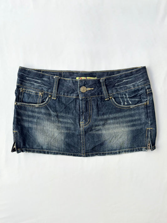 00’s WBL dark denim skirt | Size 12