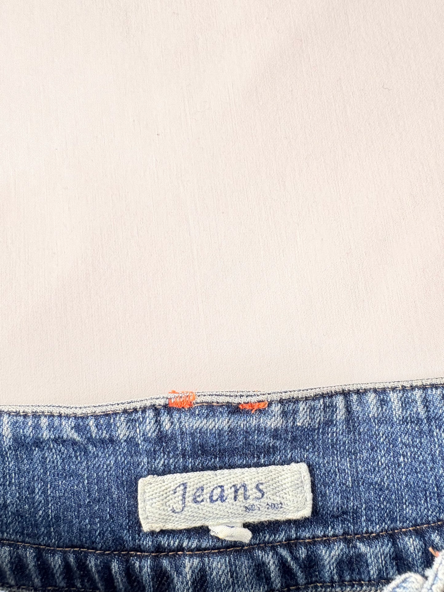 00’s Low rise denim mini skirt | Size 8