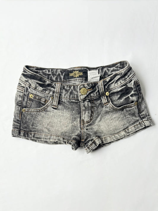 00’s Embroidered low rise denim shorts | Size 6