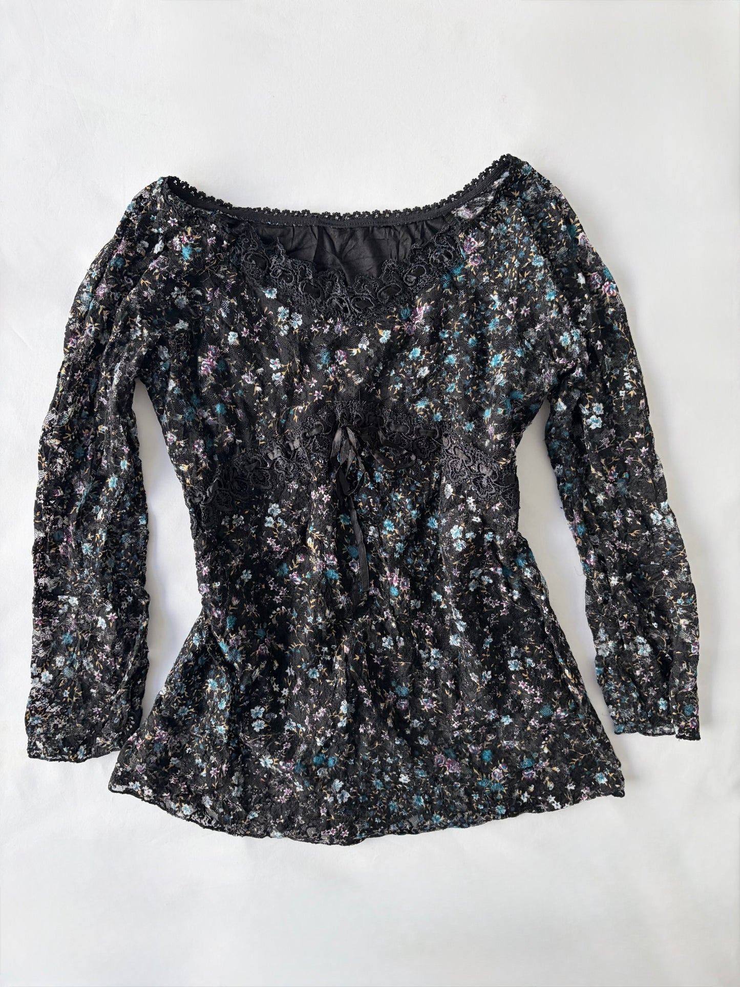 00’s Ditsy floral Japanese top | Size small