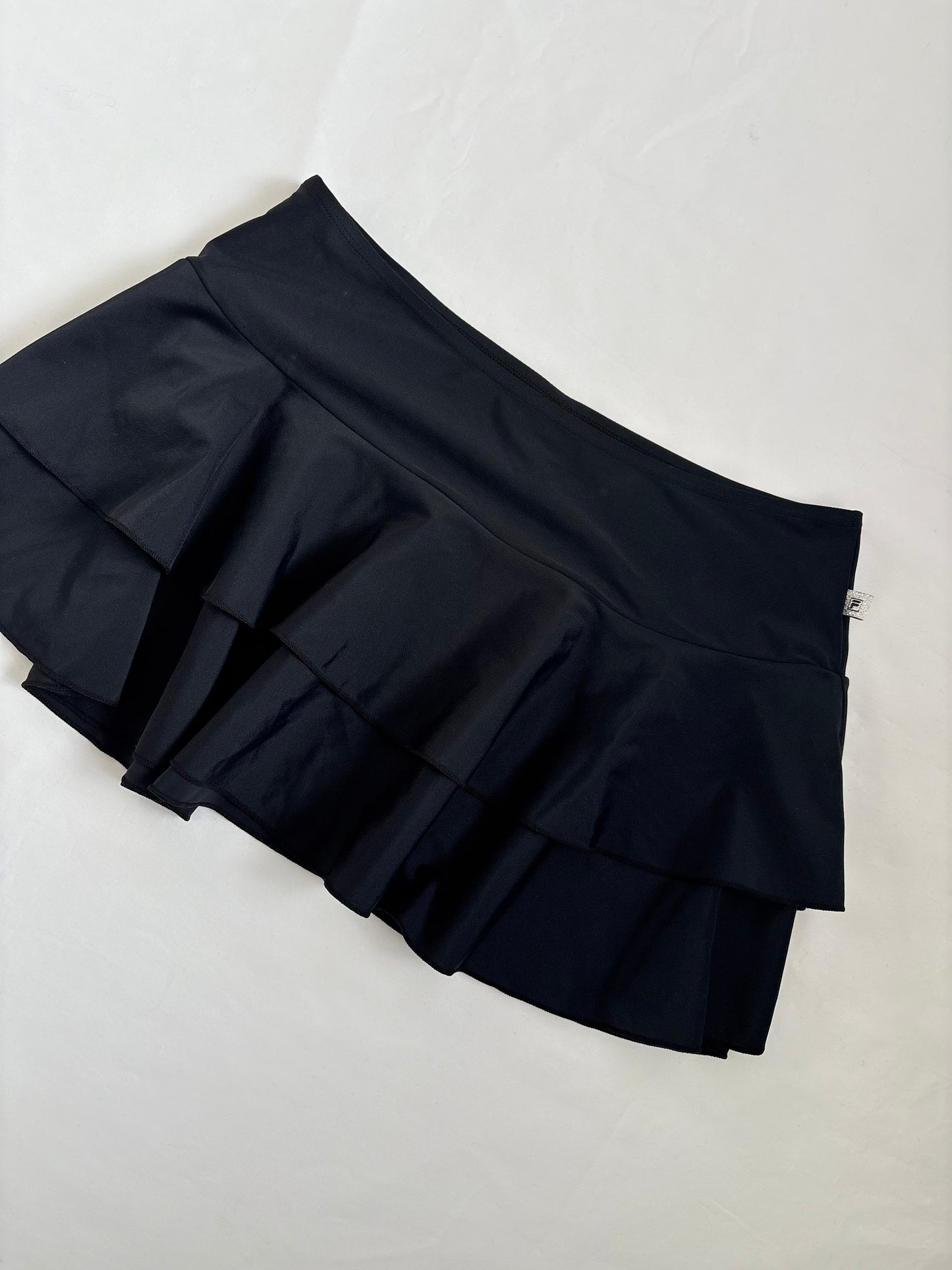 00’s Fila tiered mini skirt | Size 8-10